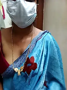 Snapshot of Tamil_Radha chatting on March 15, 2025, 4:43 pm Tamil Radha online show from March 15, 2025, 4:43 pm