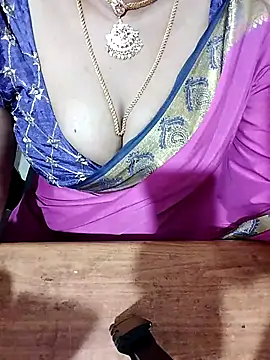 Snapshot of Tamil_Radha chatting on September 19, 2025, 5:24 pm Tamil Radha online show from September 19, 2025, 5:24 pm