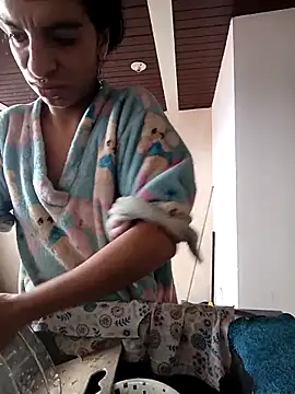 Ariell Kieran online show from March 13, 2025, 5:50 pm