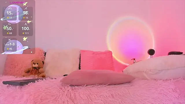 Snapshot of gigi_dol chatting on November 5, 2025, 8:36 am gigi dol online show from November 5, 2025, 8:36 am