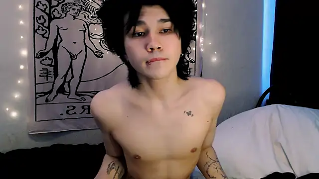 Snapshot of rennnuts chatting on March 15, 2025, 8:58 am rennnuts online show from March 15, 2025, 8:58 am