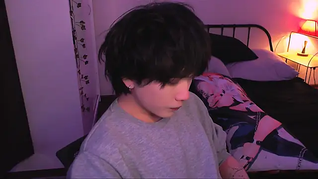 Snapshot of rennnuts chatting on October 9, 2025, 1:53 pm rennnuts online show from October 9, 2025, 1:53 pm