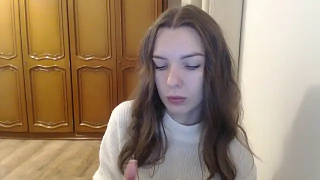 aurora lust online show from December 17, 2025, 6:30 am