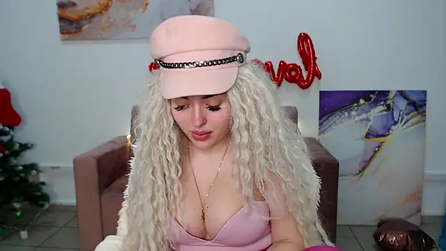 Snapshot of MissisCaty chatting on February 22, 2025, 10:42 pm MissisCaty online show from February 22, 2025, 10:42 pm