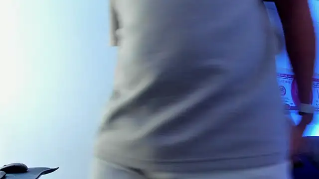 JamesCr  online show from February 28, 2025, 4:31 pm