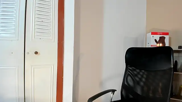 Violetta 0 online show from September 18, 2025, 2:41 pm