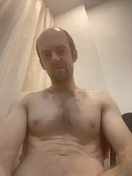 LynnAhNight online show from October 25, 2025, 3:03 am