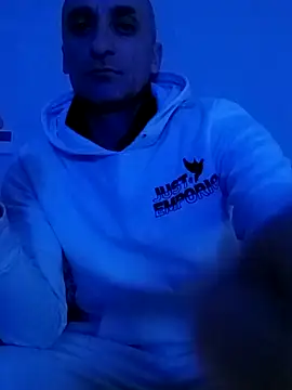 Snapshot of ANGELSANTAMARIA- chatting on December 1, 2025, 8:08 am ANGELSANTAMARIA- online show from December 1, 2025, 8:08 am