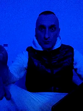 Snapshot of ANGELSANTAMARIA- chatting on December 4, 2025, 4:33 am ANGELSANTAMARIA- online show from December 4, 2025, 4:33 am