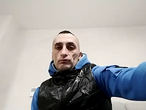 Snapshot of ANGELSANTAMARIA- chatting on December 14, 2025, 2:33 pm ANGELSANTAMARIA- online show from December 14, 2025, 2:33 pm