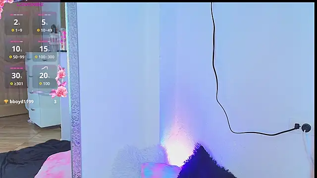 maddie 18 online show from November 8, 2025, 12:22 am