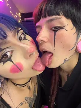 Snapshot of mavimist__ chatting on October 31, 2025, 2:56 am mavimist online show from October 31, 2025, 2:56 am