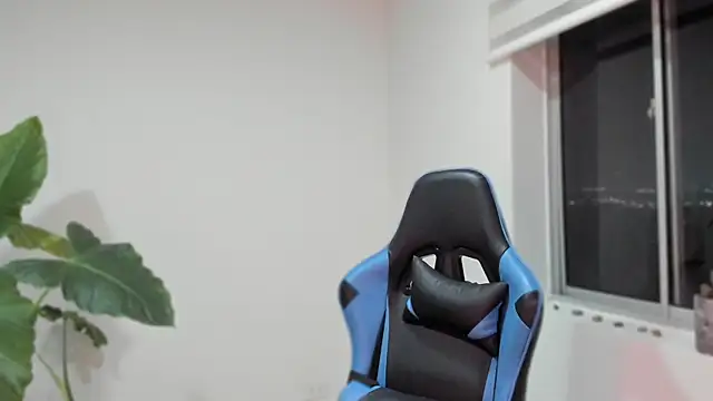 ggor4w33 online show from September 10, 2025, 9:09 am