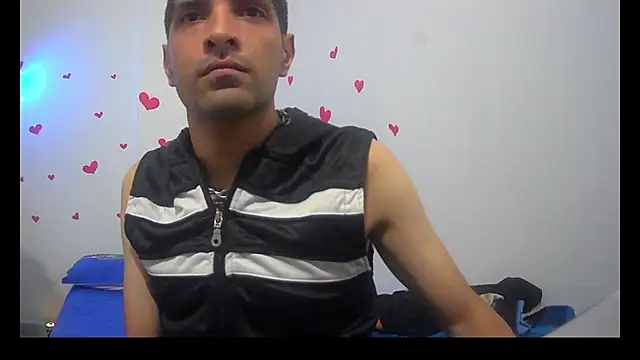 Snapshot of Catalina_Durango1 chatting on February 22, 2025, 12:38 am Catalina Durango1 online show from February 22, 2025, 12:38 am