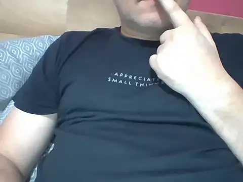 Snapshot of ruplumber chatting on February 28, 2025, 11:01 pm ruplumber online show from February 28, 2025, 11:01 pm