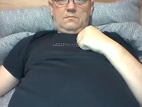 Snapshot of ruplumber chatting on March 2, 2025, 12:20 am ruplumber online show from March 2, 2025, 12:20 am