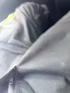 Dam70 online show from October 6, 2025, 11:07 am