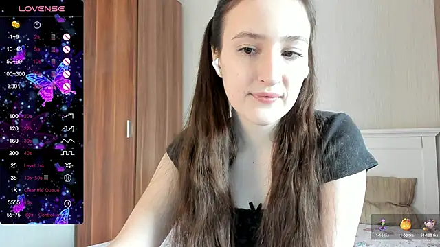 Cute  Nana online show from October 26, 2025, 6:30 am