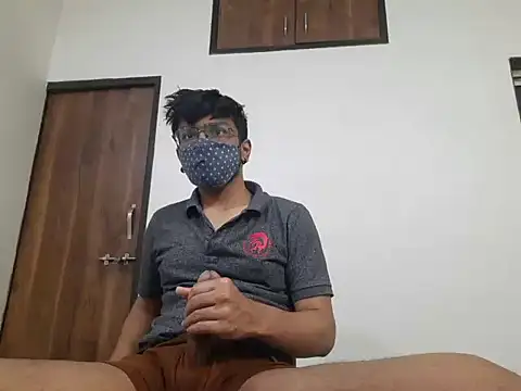 Snapshot of kk77102 chatting on February 25, 2025, 5:58 pm kk77102 online show from February 25, 2025, 5:58 pm