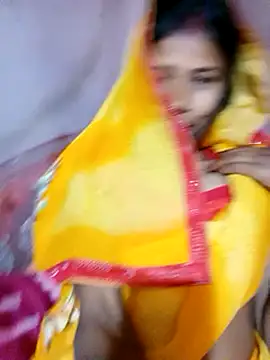 Snapshot of Miss_triha chatting on February 17, 2025, 11:53 pm Miss triha online show from February 17, 2025, 11:53 pm