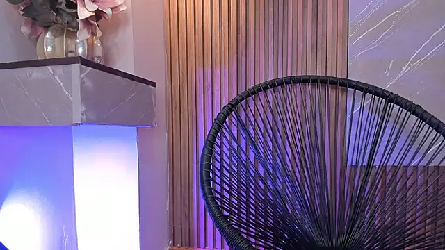 ariana jhonson1 online show from March 19, 2025, 12:34 pm