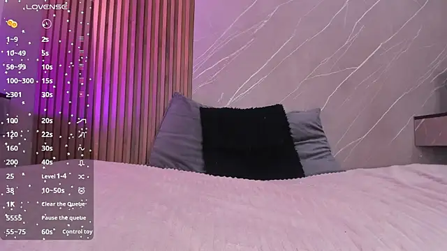 ariana jhonson1 online show from November 16, 2025, 12:44 pm