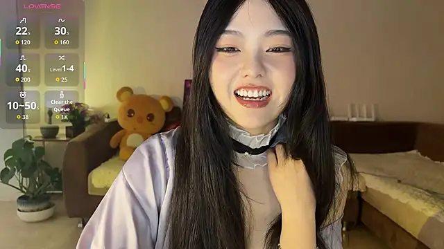 nanaliu6 online show from October 9, 2025, 1:36 am