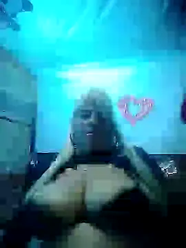 Snapshot of BonniAdams chatting on February 5, 2025, 6:13 am BonniAdams online show from February 5, 2025, 6:13 am