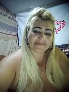 Snapshot of BonniAdams chatting on February 15, 2025, 4:14 am BonniAdams online show from February 15, 2025, 4:14 am