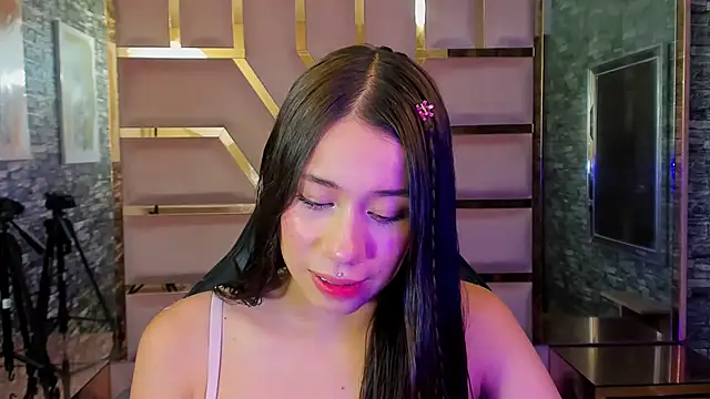 BarbieGirl    online show from March 13, 2025, 4:49 am