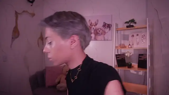 Snapshot of soidai_miiu chatting on October 8, 2025, 11:52 am soidai miiu online show from October 8, 2025, 11:52 am