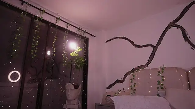 Snapshot of soidai_miiu chatting on November 12, 2025, 11:47 pm soidai miiu online show from November 12, 2025, 11:47 pm