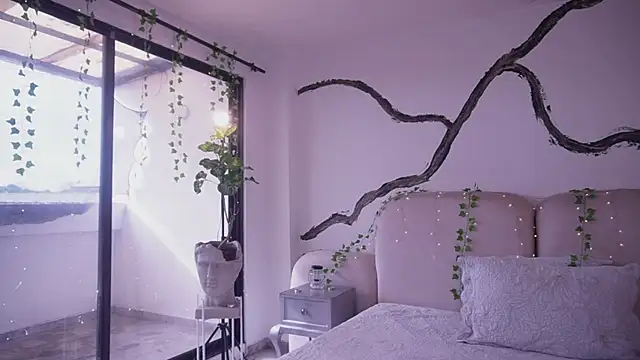 Snapshot of soidai_miiu chatting on November 13, 2025, 8:19 pm soidai miiu online show from November 13, 2025, 8:19 pm