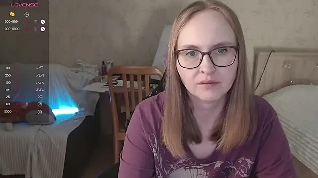 Agatha Mott online show from September 27, 2025, 5:12 am