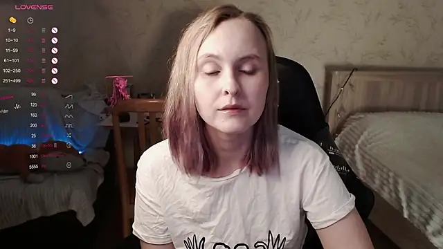 Agatha Mott online show from October 14, 2025, 11:22 am