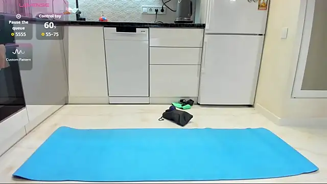 Snapshot of Katya_yoga chatting on October 31, 2025, 4:24 am Katya yoga online show from October 31, 2025, 4:24 am