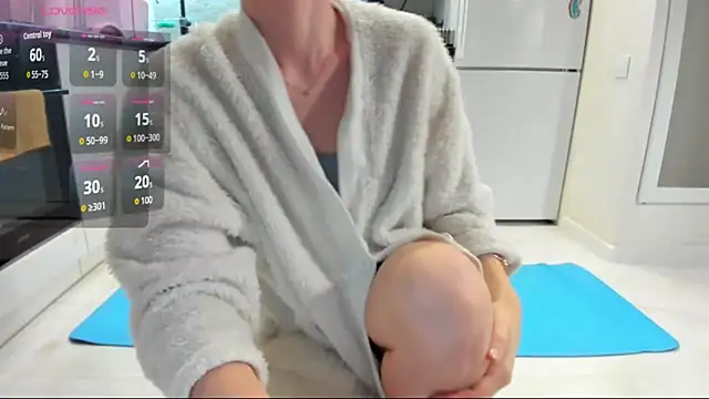 Snapshot of Katya_yoga chatting on November 22, 2025, 4:55 am Katya yoga online show from November 22, 2025, 4:55 am