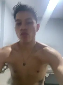 Snapshot of Maxhotmen chatting on February 10, 2025, 9:04 am Maxhotmen online show from February 10, 2025, 9:04 am