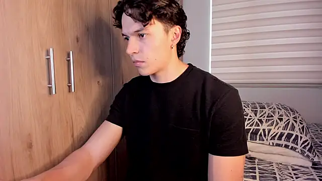 Mastrangelo xxx online show from November 21, 2025, 8:29 pm