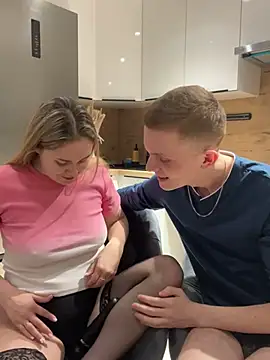 alisanikita online show from March 15, 2025, 3:59 pm