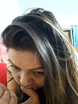 blue-berry07 online show from November 26, 2025, 7:26 pm