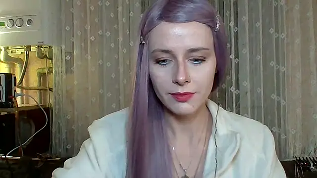 LuminousLady online show from March 15, 2025, 6:32 pm