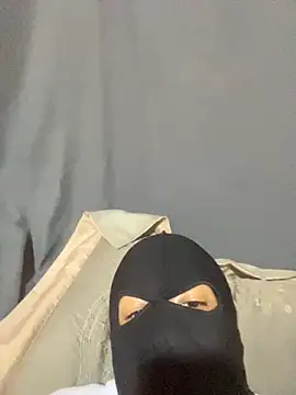 Snapshot of tunenarica22 chatting on October 3, 2025, 3:53 pm tunenarica22 online show from October 3, 2025, 3:53 pm