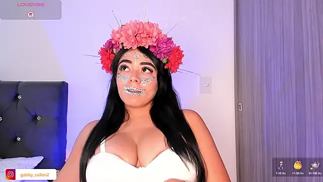 GABBY CULLEN online show from October 31, 2025, 8:21 pm