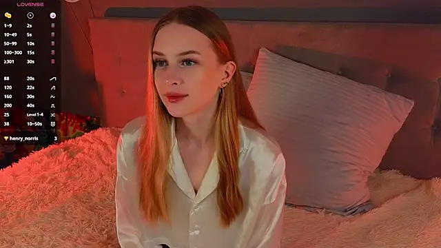 Snapshot of soft_babe chatting on March 16, 2025, 7:38 pm soft babe online show from March 16, 2025, 7:38 pm