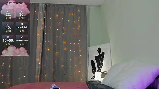 Mia Luw online show from March 10, 2025, 10:13 pm