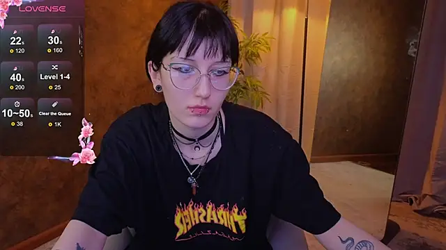 Snapshot of lissaros chatting on March 13, 2025, 11:19 am lissaros online show from March 13, 2025, 11:19 am