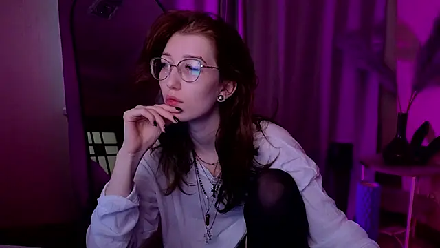 Snapshot of lissaros chatting on September 15, 2025, 5:29 am lissaros online show from September 15, 2025, 5:29 am