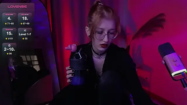 Snapshot of lissaros chatting on October 2, 2025, 5:14 am lissaros online show from October 2, 2025, 5:14 am