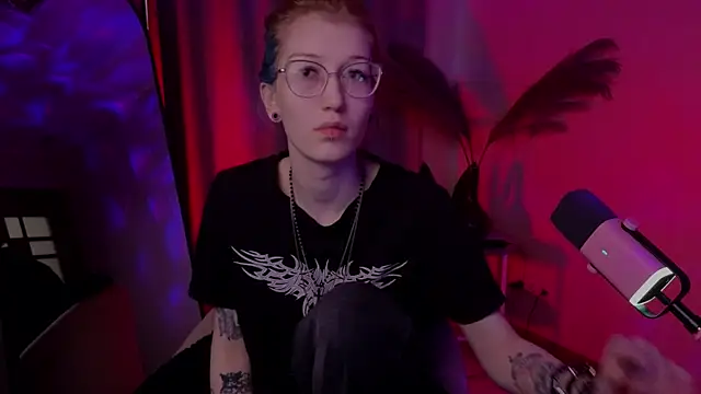 Snapshot of lissaros chatting on October 9, 2025, 5:05 am lissaros online show from October 9, 2025, 5:05 am